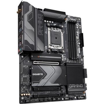 Gigabyte X670 GAMING X AX, AM5